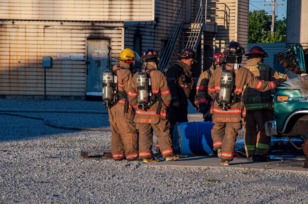 Огонь в науке. Jiangsu suolong fire science and technology 043. Картинка с кислородом эксперимент. Эксперименты с огнем картинка для детей. Jiangsu aige biological technology co.