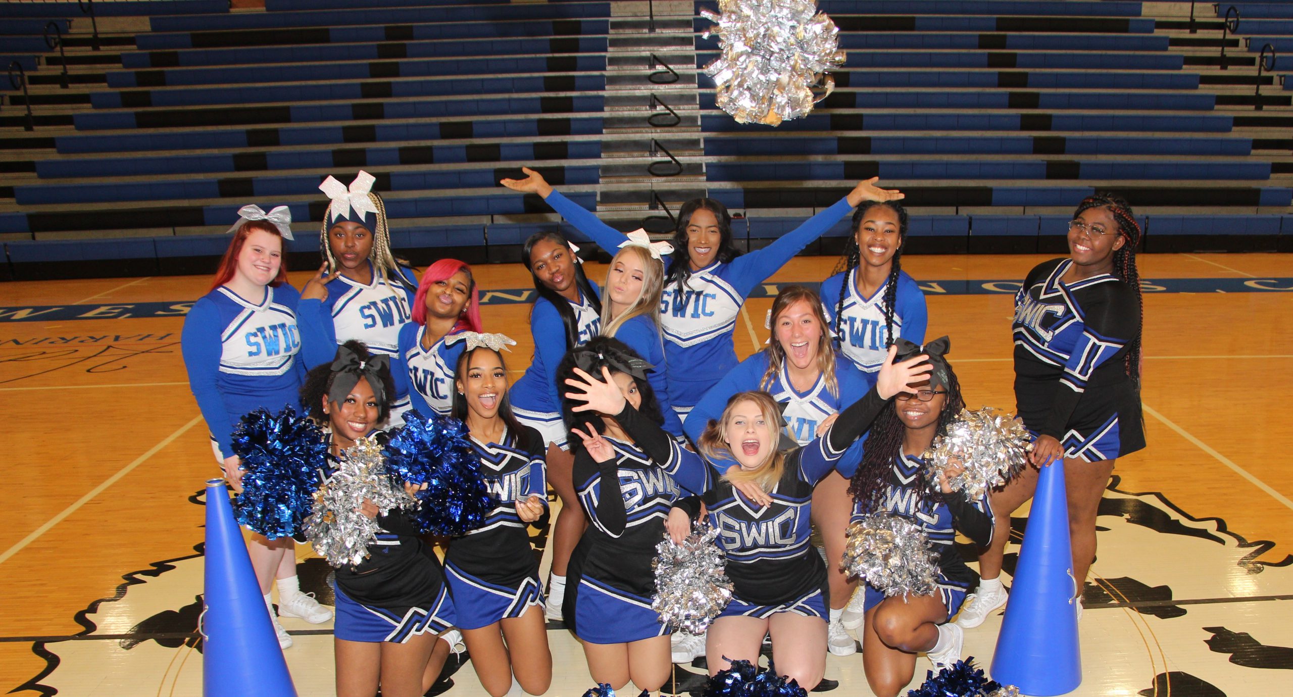 SWIC cheerleading squad