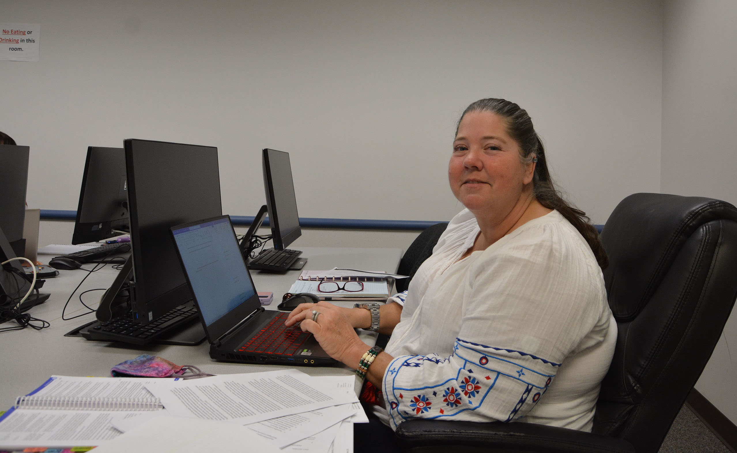 SWIC paralegal student studying in the classroom